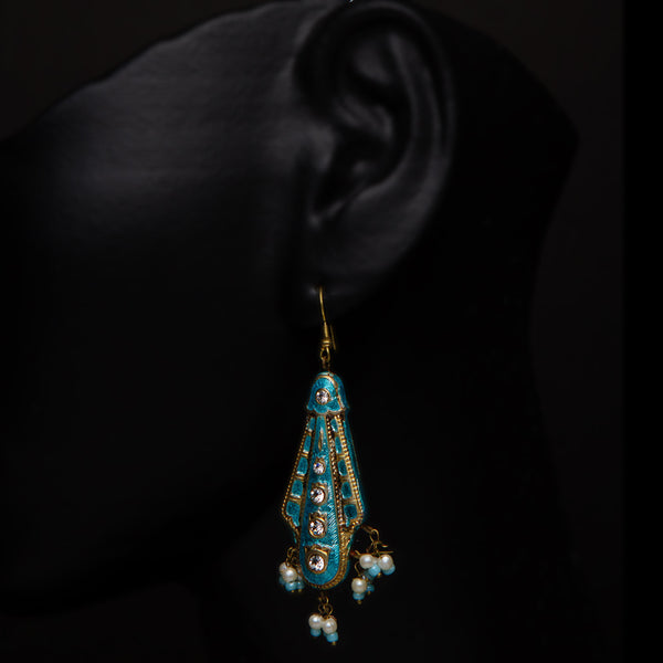 Traditional Jewelry
Handmade
Necklace
Ear rings
Wedding jewelry